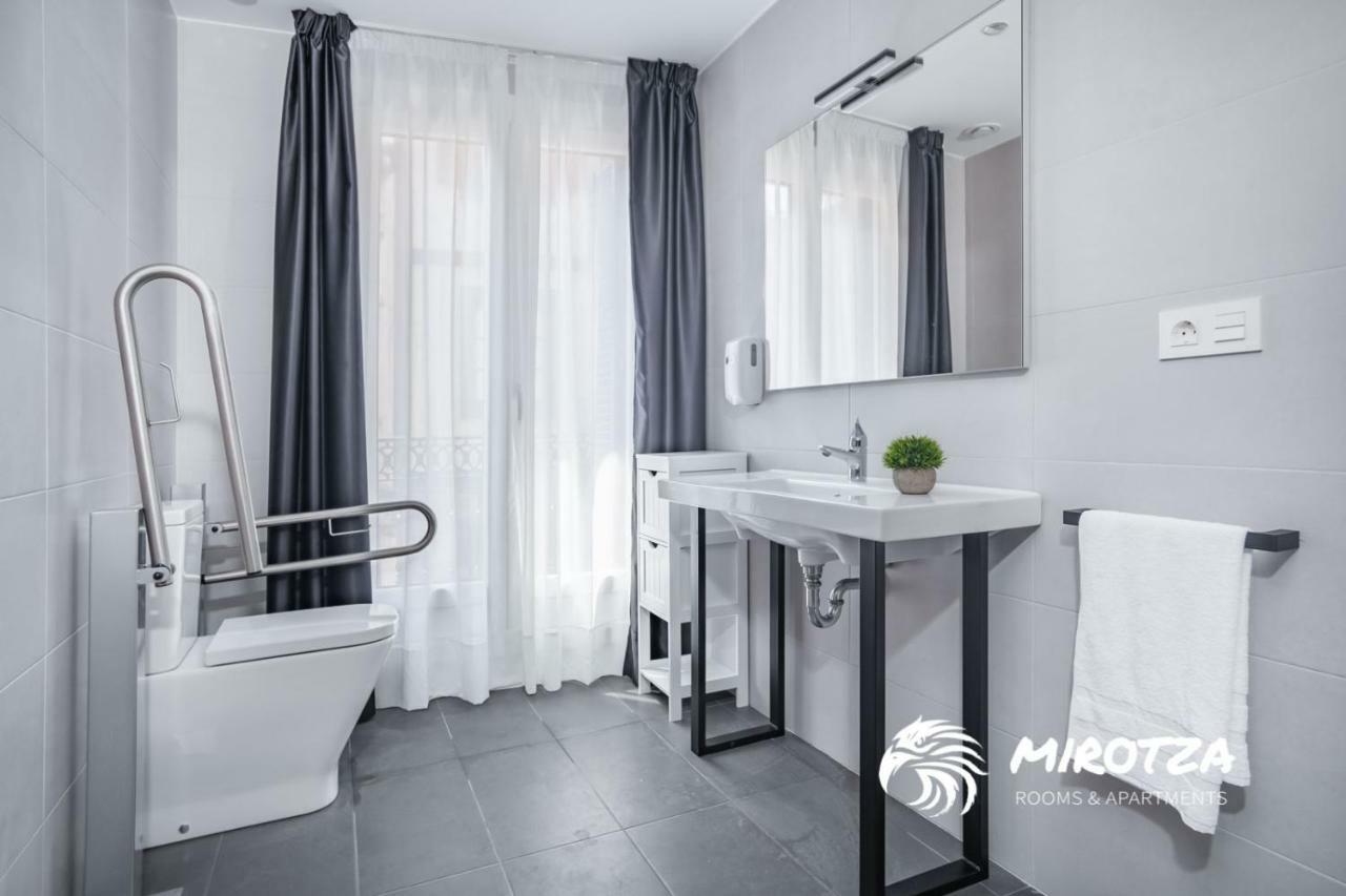 Mirotza Rooms And Apartments Orio Exterior photo