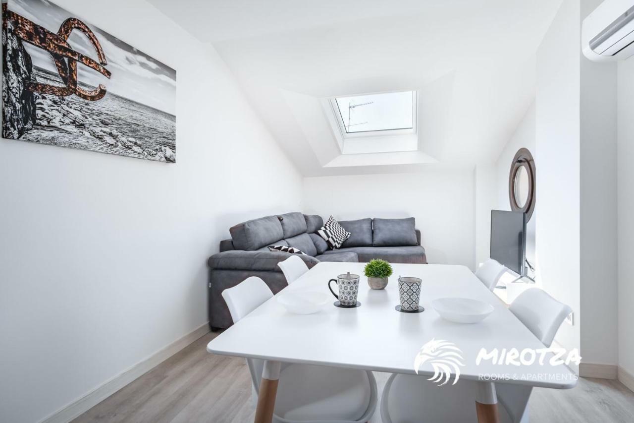 Mirotza Rooms And Apartments Orio Exterior photo